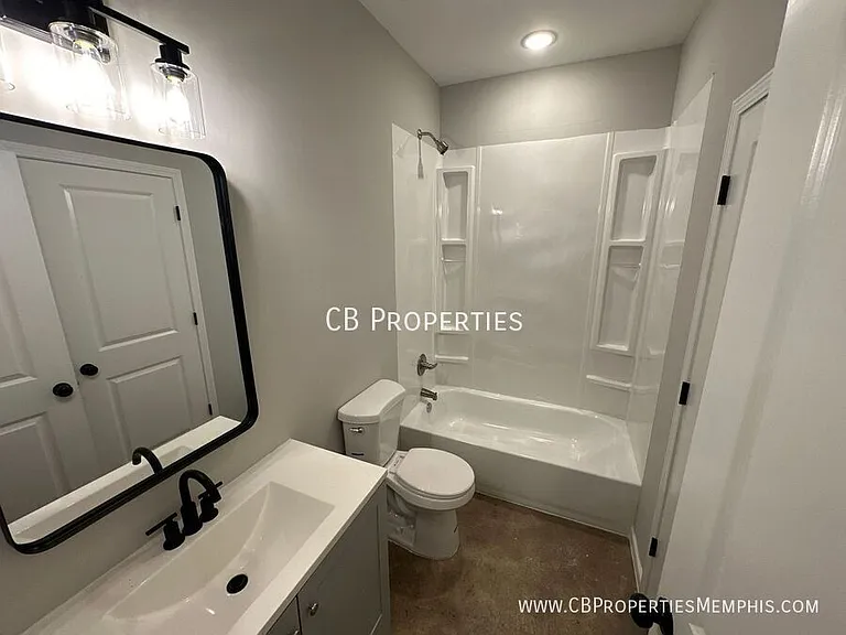 873 Decatur St — Photo 7