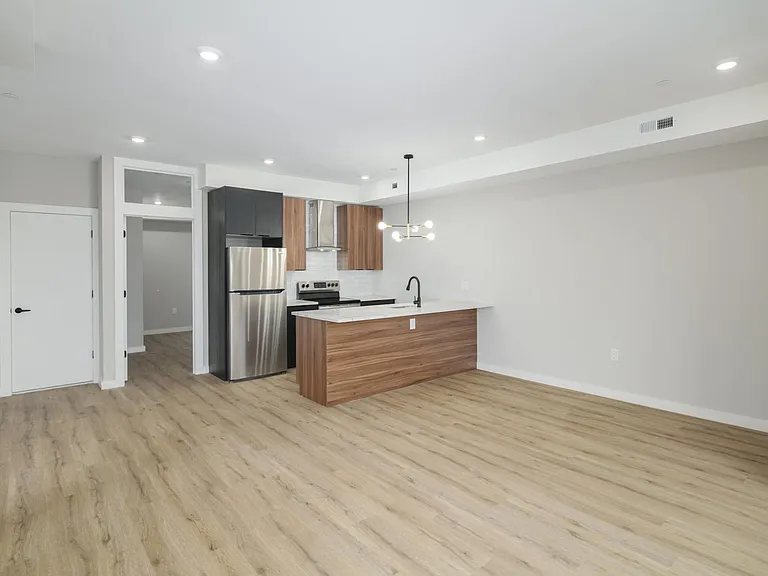 1726 N 22nd St #6 — Photo 6