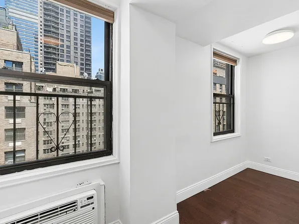 141 E 55th St APT 10A, New York, NY 10022