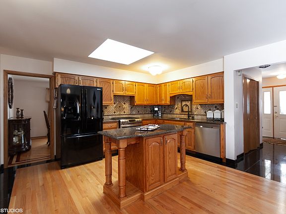 5th image of 7624 Prestwick Dr