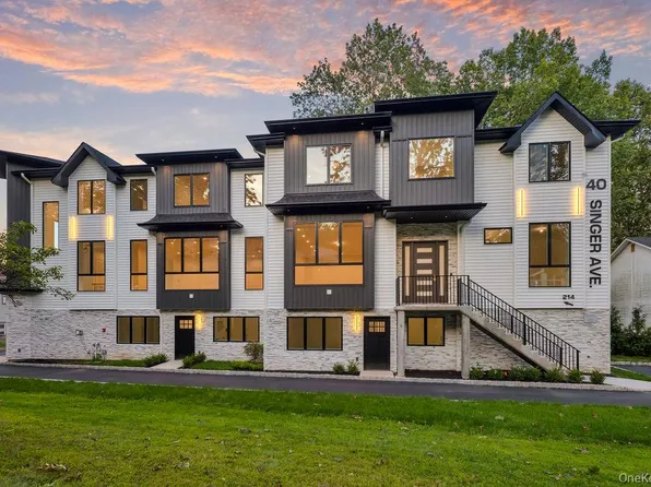 40 Singer Avenue #201, Spring Valley, NY 10977