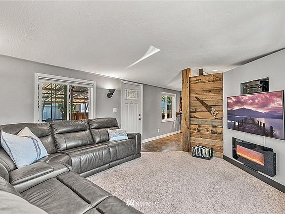 5th image of 1919 196th St SW Unit 47