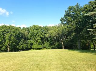 1329 Hidden Valley Dr, Varna, IL 61375