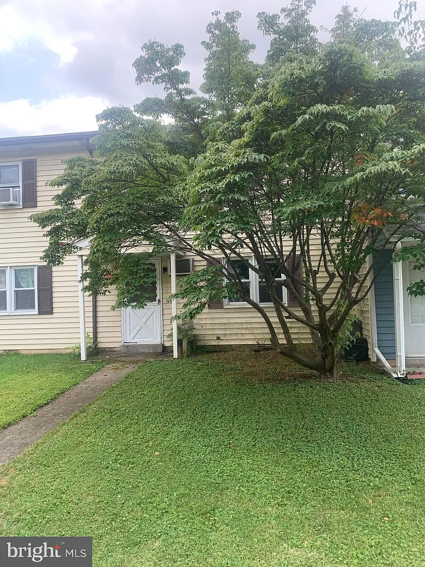 6611 Salem Park Cir photo 1