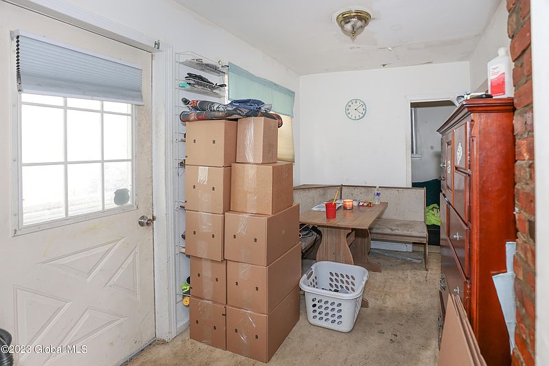5th image of 42 Westerlo Street