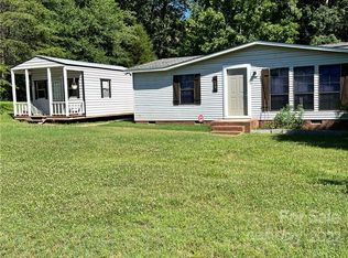 138 Heatherwood Ct, Clover, SC 29710