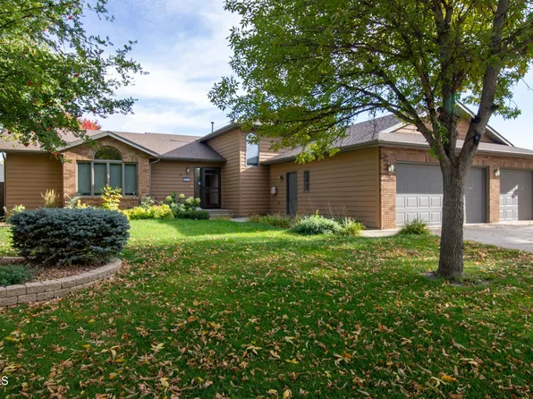 431 W Wachter Ave, Bismarck, ND 58504