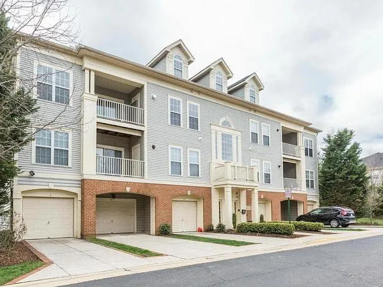 11330 Westbrook Mill Ln #301 — Photo 3
