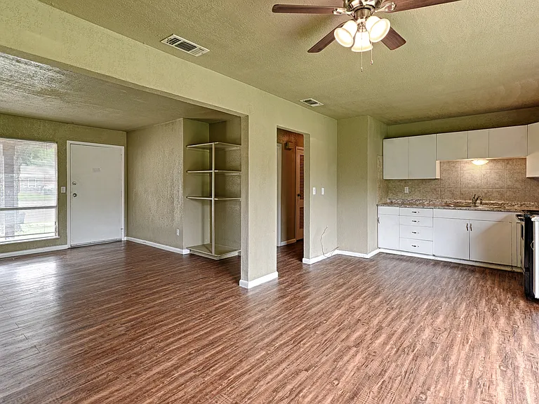 4909 Dalevale Ct — Photo 7