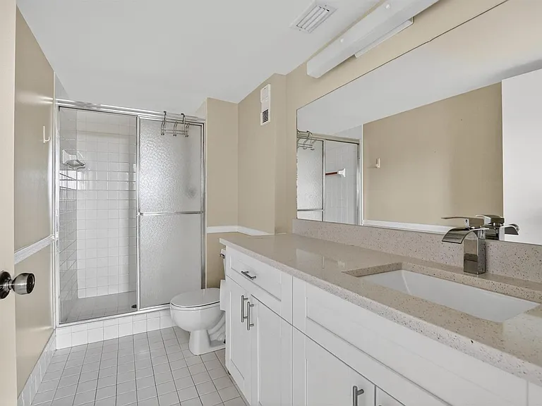 2236 N Cypress Bend Dr #508 — Photo 17