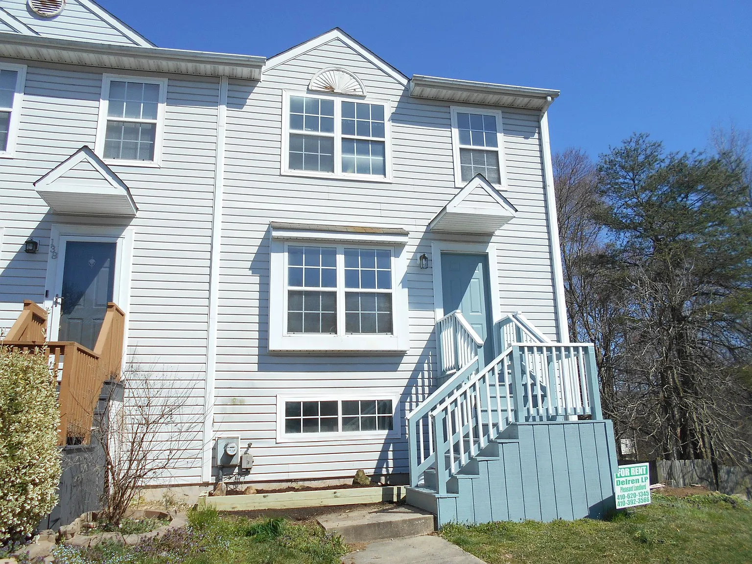 2 bed, 2.5 bath, 1120 sqft, $1,990 — Photo 2