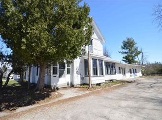 1223 Waukazoo Ave, Petoskey, MI 49770