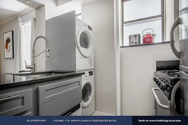 Rented by The Blueground | media 37