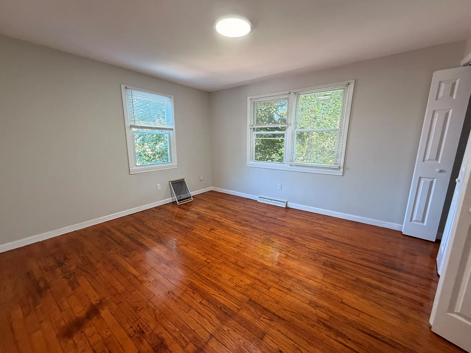 3 bed, $2,200 — Photo 4