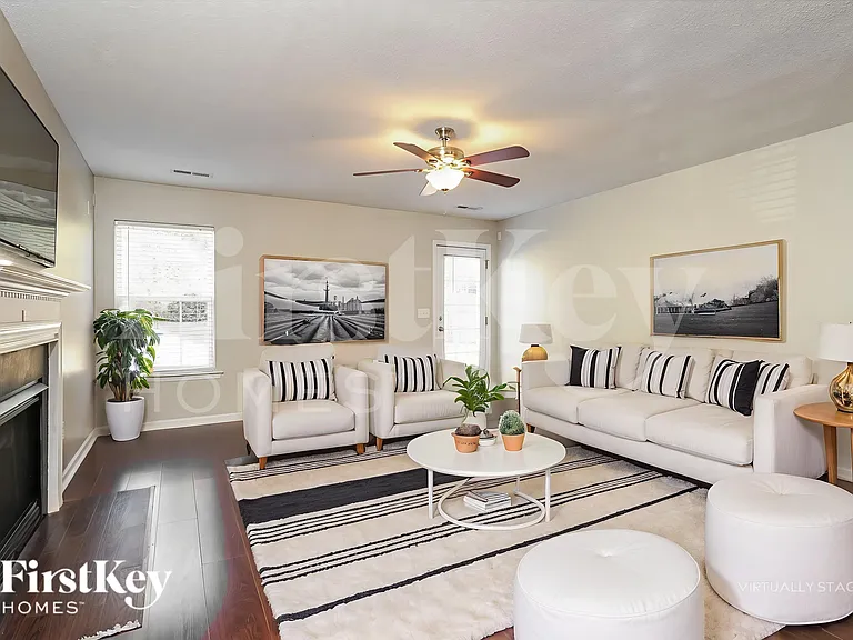 4145 Crestwood Cir — Photo 3