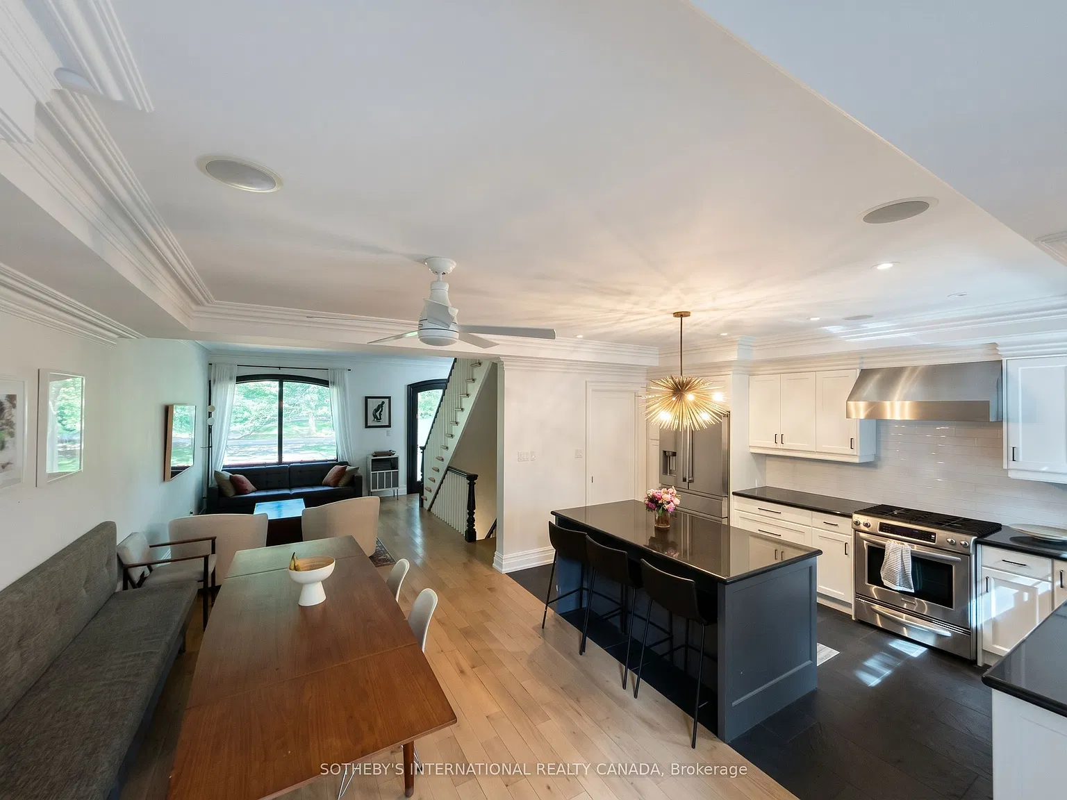 3 bed, $5,800 — Photo 2