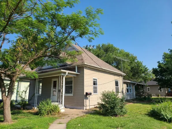 829 E Elm St, Salina, KS 67401