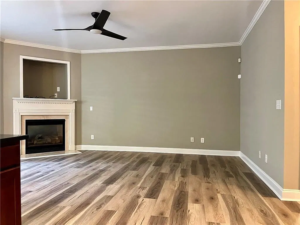 2 bed, 2.5 bath, 2222 sqft, $2,900 — Photo 4