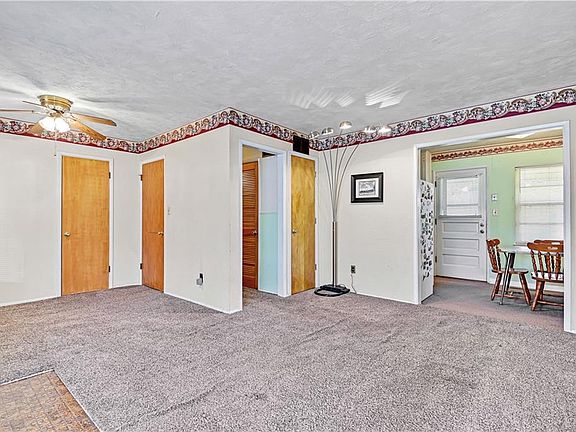 5th image of 2624 S 52nd St