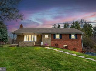 5125 N Sherman Extension St, Mount Wolf, PA
