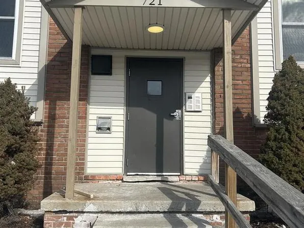 721 Green Rd, Ypsilanti, MI