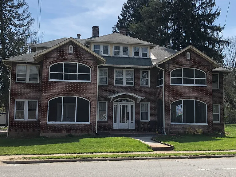 152 Walnut St #6 — Photo 18