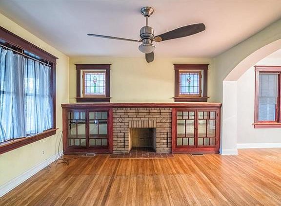 2nd image of 5819 S Grand Blvd