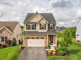152 Village Cir, Oakdale, PA
