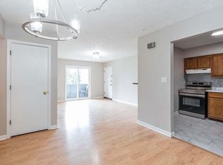 1032 Armstrong Mill Rd APT D, Lexington, KY 40517