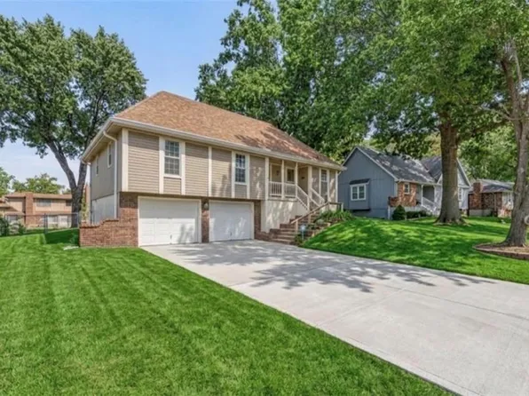 301 SE Alice St, Blue Springs, MO 64014