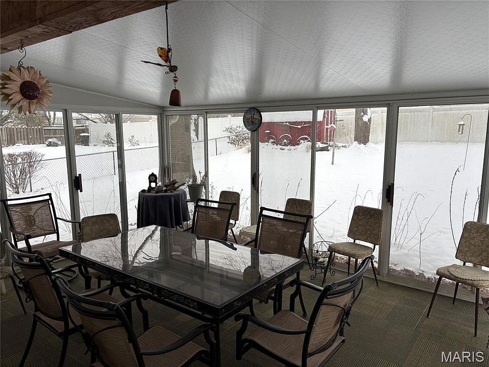 2nd image of 5647 Madlar Ln