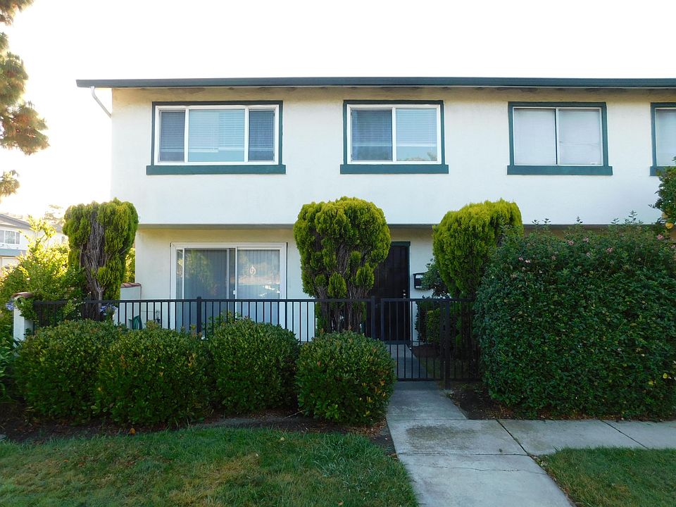 1st image of 4400 Corto Monterey