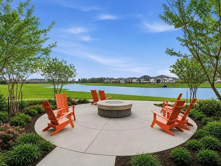 4221 Davis Oak Dr — Photo 25