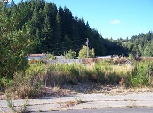 1000 Cedar Loop, Lakeside, OR 97449