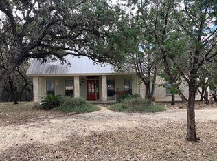 834 Alex Auld Dr, Leakey, TX 78873