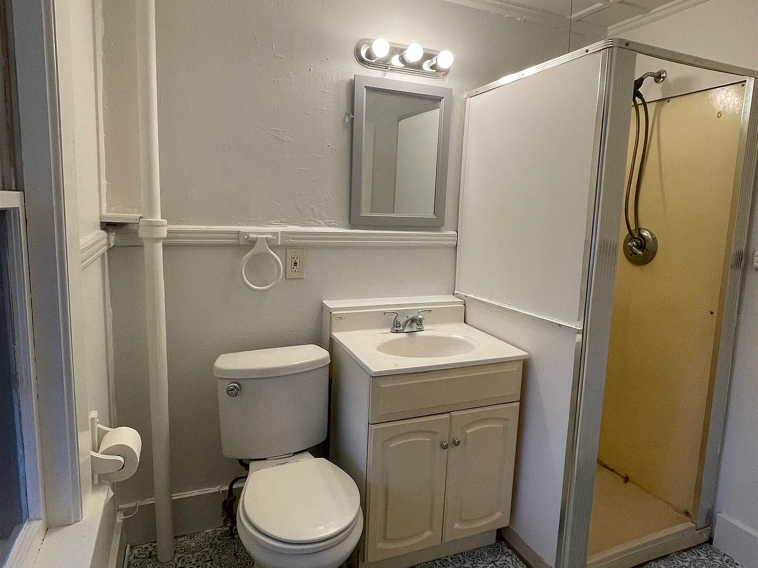 2 bed, 981 sqft, $1,450 — Photo 3