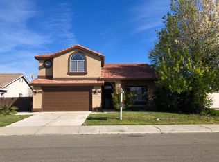 1202 Cattail Ct, Newman, CA 95360