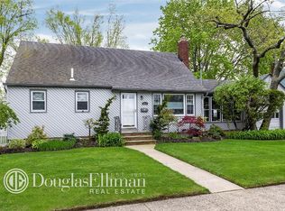 247 Hallman Ave, Oceanside, NY 11572