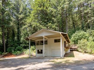 49459 McKenzie Hwy, Vida, OR 97488