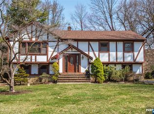 2 Carl Whritenour Rd, Butler, NJ 07405