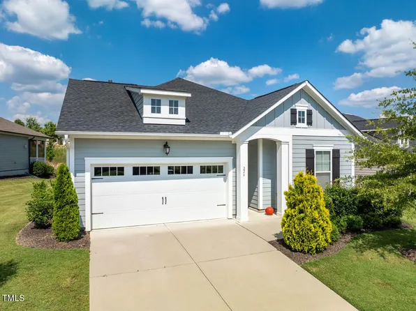 226 Abercorn Cir, Chapel Hill, NC 27516