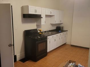 824 Farragut St APT 1F, Pittsburgh, PA 15206