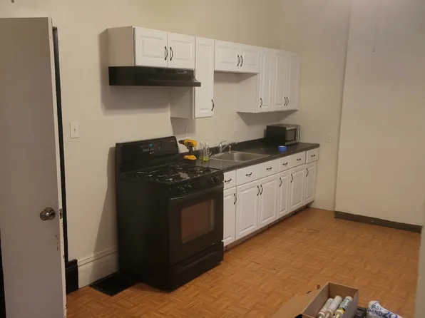 824 Farragut St APT 1F, Pittsburgh, PA 15206