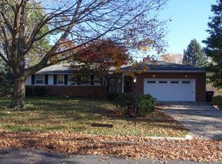 5916 N Trenton Ln, Peoria, IL