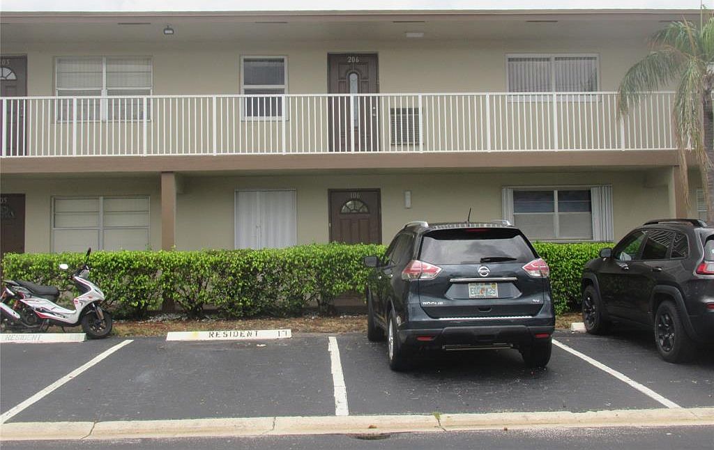 601 NW 76th Ter #206