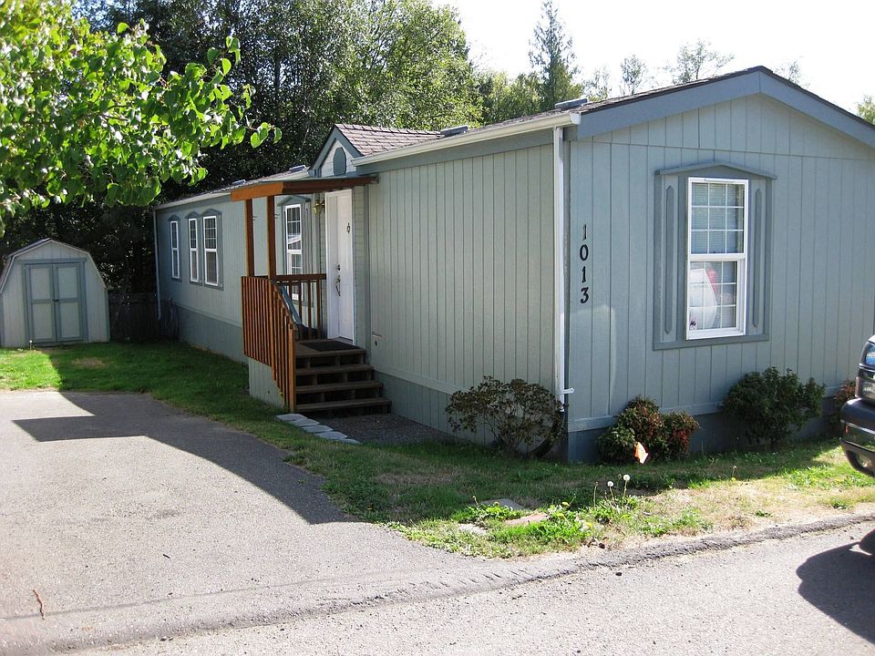 1st image of 1013 Mahogany Ln NW