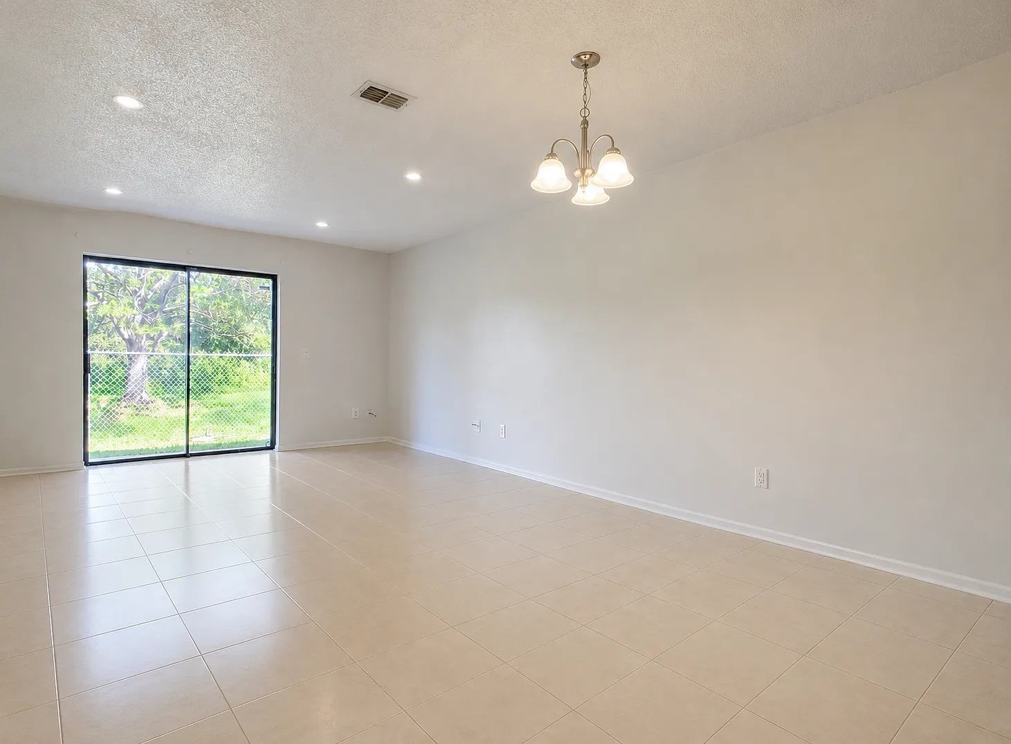 205 Eden Lane — Photo 4