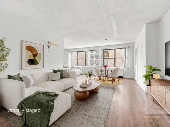 1065 Park Avenue image 1 of 11