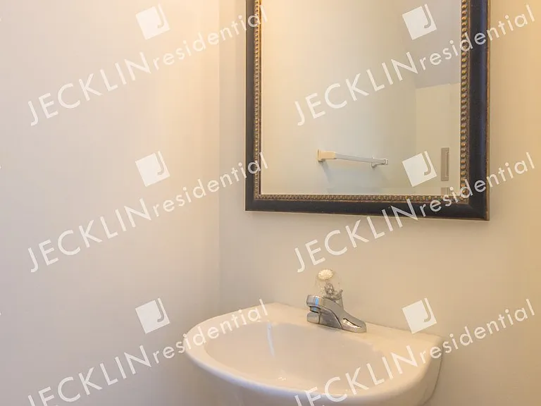 10653 Anna Marie Dr — Photo 19