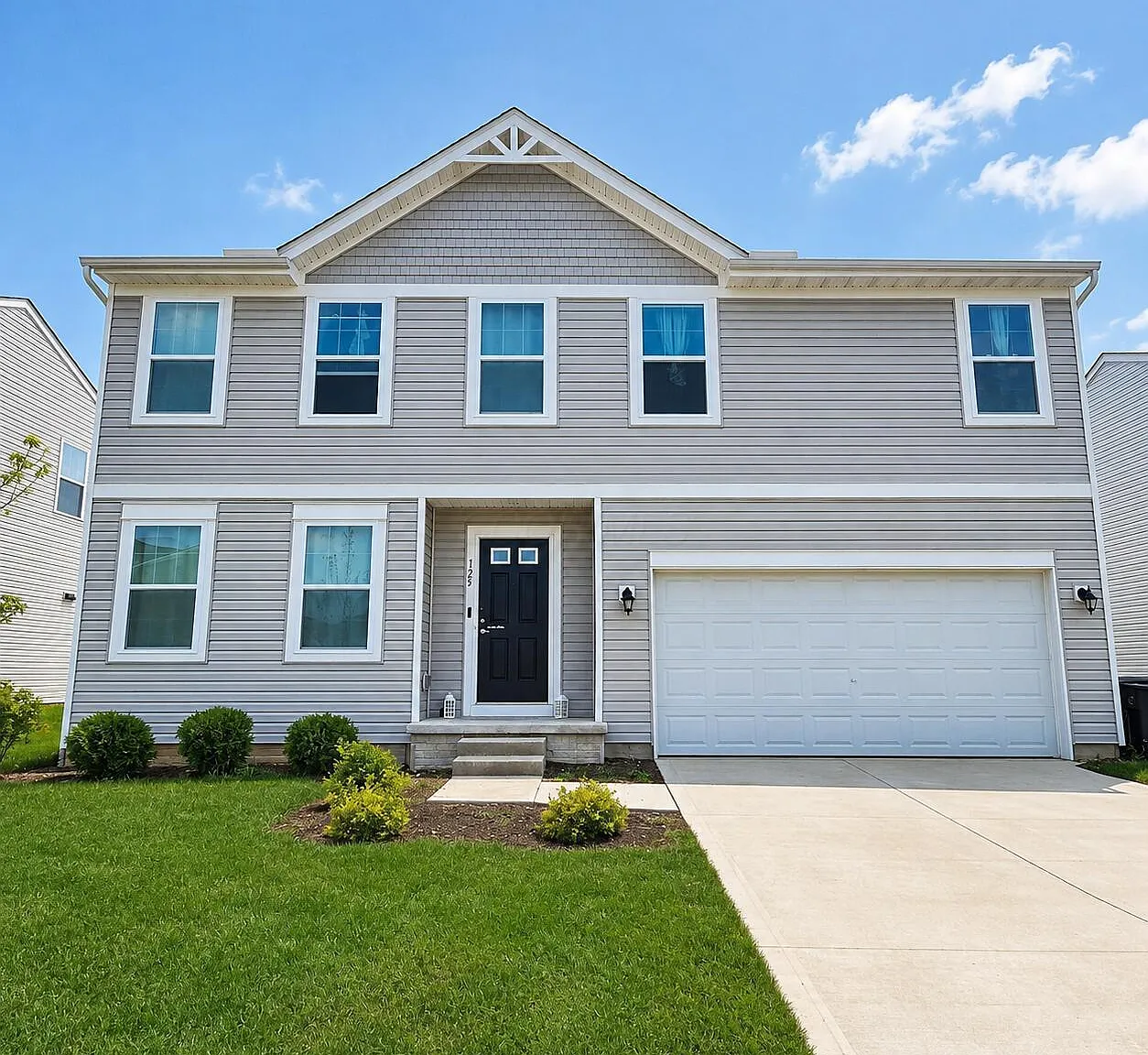 4 bed, 2.5 bath, 1986 sqft, $2,600 — Photo 1